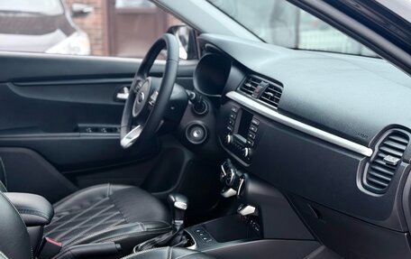 KIA Rio IV, 2018 год, 1 379 990 рублей, 12 фотография