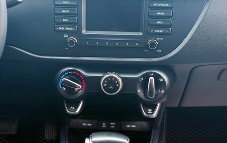 KIA Rio IV, 2018 год, 1 379 990 рублей, 17 фотография