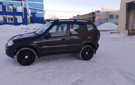 Chevrolet Niva I рестайлинг, 2015 год, 620 000 рублей, 3 фотография