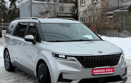 KIA Carnival, 2020 год, 3 300 000 рублей, 4 фотография