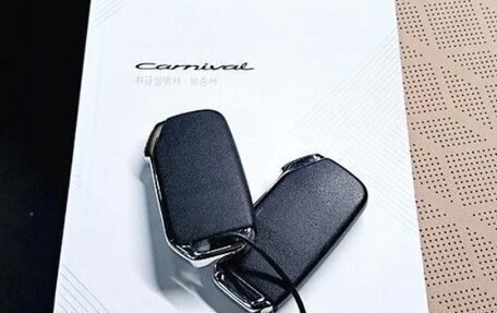 KIA Carnival, 2020 год, 3 300 000 рублей, 22 фотография