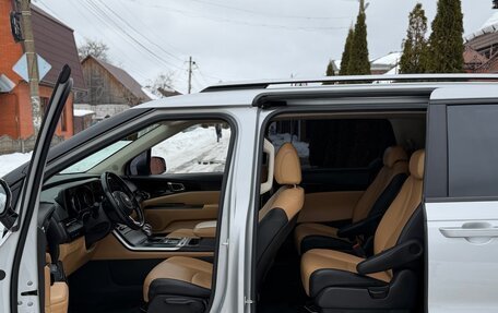 KIA Carnival, 2020 год, 3 300 000 рублей, 21 фотография