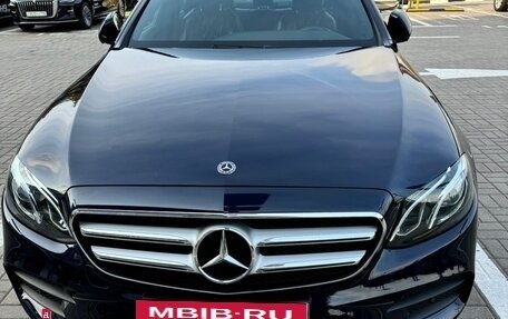 Mercedes-Benz E-Класс, 2020 год, 2 990 000 рублей, 4 фотография