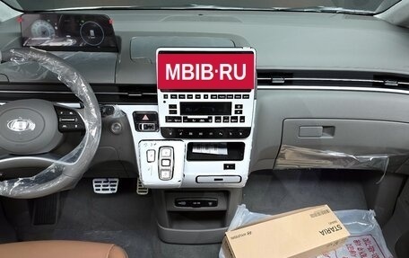 Hyundai Staria, 2025 год, 10 390 000 рублей, 8 фотография