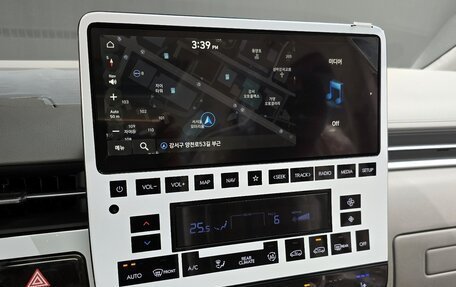 Hyundai Staria, 2025 год, 10 390 000 рублей, 13 фотография