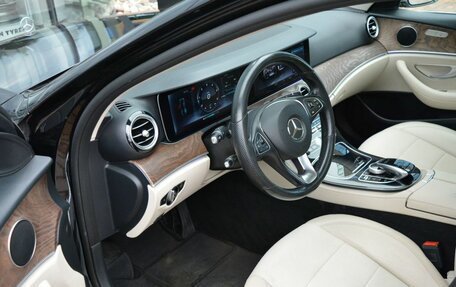 Mercedes-Benz E-Класс, 2016 год, 2 850 000 рублей, 12 фотография