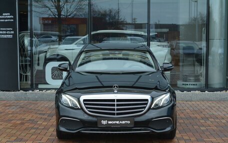 Mercedes-Benz E-Класс, 2016 год, 2 850 000 рублей, 2 фотография