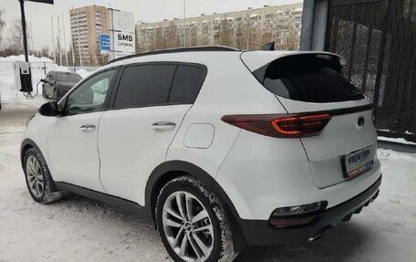 KIA Sportage IV рестайлинг, 2019 год, 2 600 000 рублей, 4 фотография