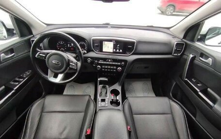 KIA Sportage IV рестайлинг, 2019 год, 2 600 000 рублей, 5 фотография