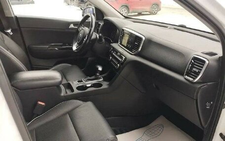 KIA Sportage IV рестайлинг, 2019 год, 2 600 000 рублей, 9 фотография