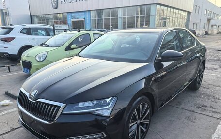 Skoda Superb III рестайлинг, 2026 год, 2 690 000 рублей, 2 фотография