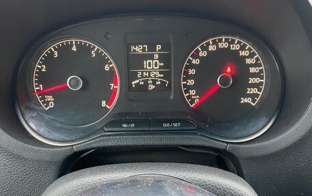 Volkswagen Polo VI (EU Market), 2018 год, 780 000 рублей, 9 фотография