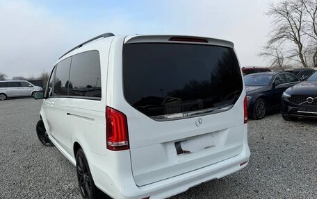 Mercedes-Benz V-Класс, 2023 год, 6 580 000 рублей, 24 фотография