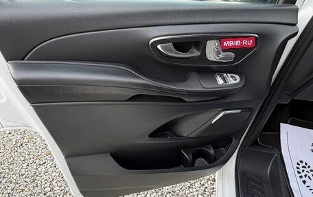 Mercedes-Benz V-Класс, 2023 год, 6 580 000 рублей, 33 фотография