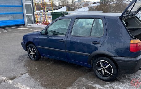 Volkswagen Golf III, 1993 год, 130 000 рублей, 2 фотография