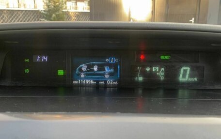 Toyota Prius Alpha I (ZVW40/41), 2016 год, 1 289 000 рублей, 13 фотография