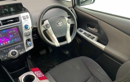 Toyota Prius Alpha I (ZVW40/41), 2016 год, 1 289 000 рублей, 16 фотография