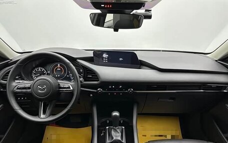 Mazda 3, 2022 год, 1 990 000 рублей, 8 фотография