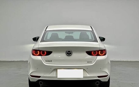 Mazda 3, 2022 год, 1 990 000 рублей, 6 фотография