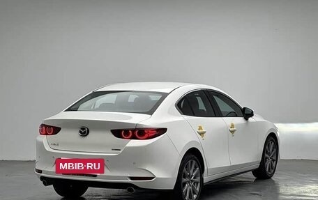 Mazda 3, 2022 год, 1 990 000 рублей, 5 фотография