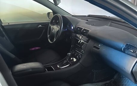 Mercedes-Benz C-Класс, 2004 год, 680 000 рублей, 7 фотография