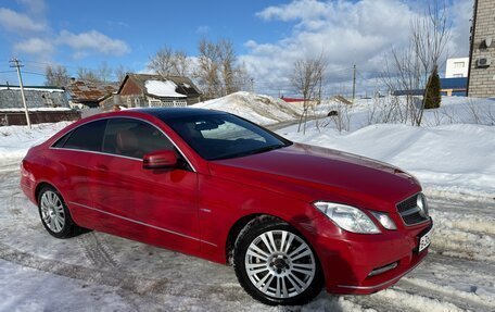 Mercedes-Benz E-Класс, 2011 год, 1 250 000 рублей, 3 фотография
