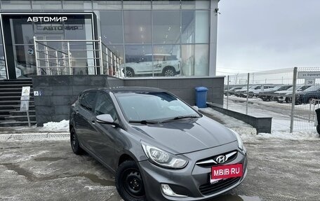 Hyundai Solaris II рестайлинг, 2012 год, 690 000 рублей, 3 фотография