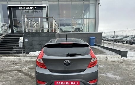 Hyundai Solaris II рестайлинг, 2012 год, 690 000 рублей, 6 фотография