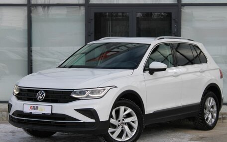 Volkswagen Tiguan II, 2021 год, 3 024 000 рублей, 5 фотография