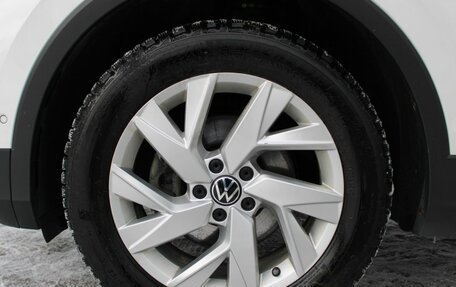 Volkswagen Tiguan II, 2021 год, 3 024 000 рублей, 15 фотография