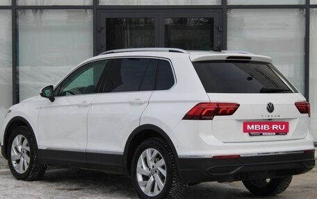 Volkswagen Tiguan II, 2021 год, 3 024 000 рублей, 11 фотография