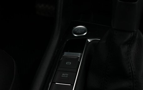 Volkswagen Tiguan II, 2021 год, 3 024 000 рублей, 32 фотография