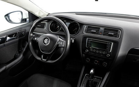 Volkswagen Jetta VI, 2016 год, 1 299 000 рублей, 17 фотография