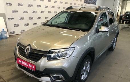 Renault Sandero II рестайлинг, 2019 год, 899 000 рублей, 1 фотография