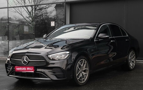 Mercedes-Benz E-Класс, 2021 год, 4 990 000 рублей, 1 фотография