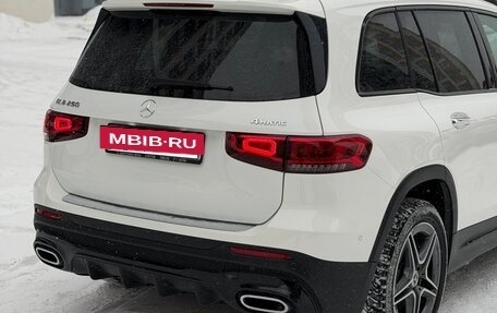 Mercedes-Benz GLB, 2019 год, 3 990 000 рублей, 4 фотография