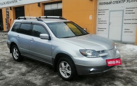 Mitsubishi Outlander III рестайлинг 3, 2004 год, 550 000 рублей, 2 фотография
