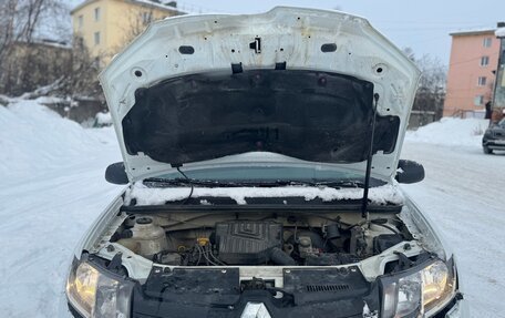 Renault Logan II, 2015 год, 400 000 рублей, 9 фотография