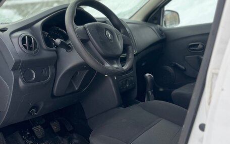 Renault Logan II, 2015 год, 400 000 рублей, 12 фотография