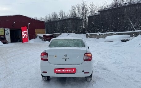 Renault Logan II, 2015 год, 400 000 рублей, 2 фотография