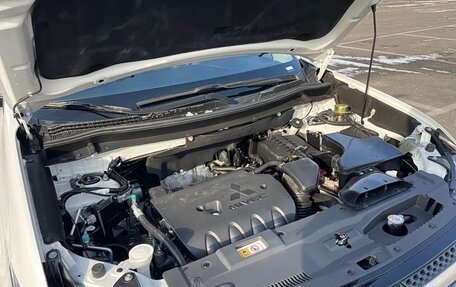 Mitsubishi Outlander III рестайлинг 3, 2022 год, 2 070 000 рублей, 27 фотография