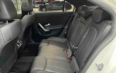 Mercedes-Benz A-Класс, 2022 год, 1 990 000 рублей, 13 фотография