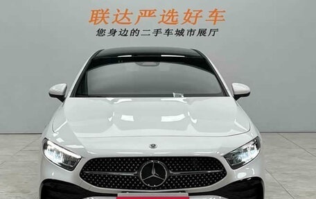 Mercedes-Benz A-Класс, 2022 год, 1 990 000 рублей, 2 фотография