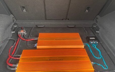 Volkswagen Tiguan II, 2018 год, 2 250 000 рублей, 14 фотография