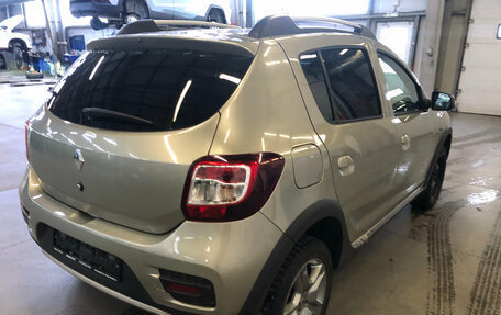 Renault Sandero II рестайлинг, 2019 год, 899 000 рублей, 5 фотография