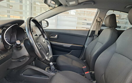 KIA Rio III рестайлинг, 2016 год, 20 фотография