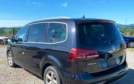 Volkswagen Sharan II, 2015 год, 1 399 999 рублей, 15 фотография