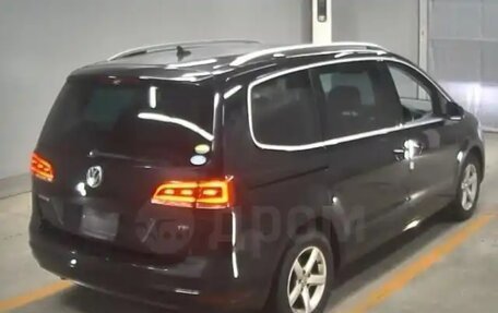 Volkswagen Sharan II, 2015 год, 1 399 999 рублей, 17 фотография