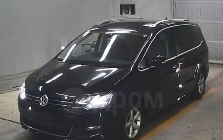 Volkswagen Sharan II, 2015 год, 1 399 999 рублей, 16 фотография