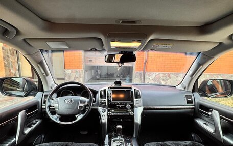 Toyota Land Cruiser 200, 2013 год, 4 800 000 рублей, 6 фотография